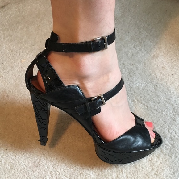 Black Patent Leather Heels - Picture 2 of 6
